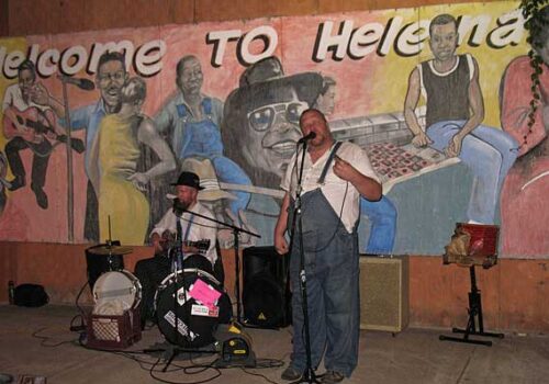 Read more about the article Small Delta Towns Chase Elusive Fortunes from the Blues